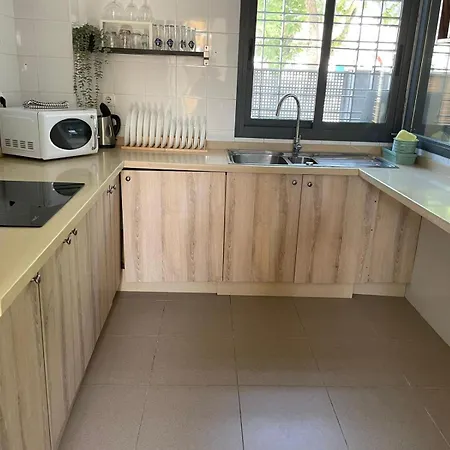 Homestay Galaksi-habitacion Doble Privada En Casa Compartida-uebica2